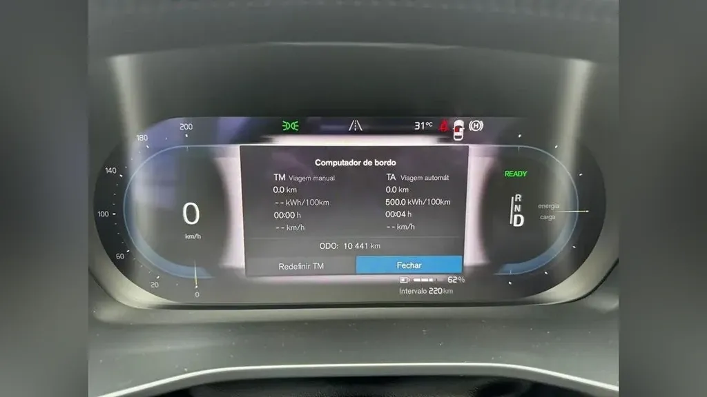 Volvo XC40 Recharge - Imagem 7