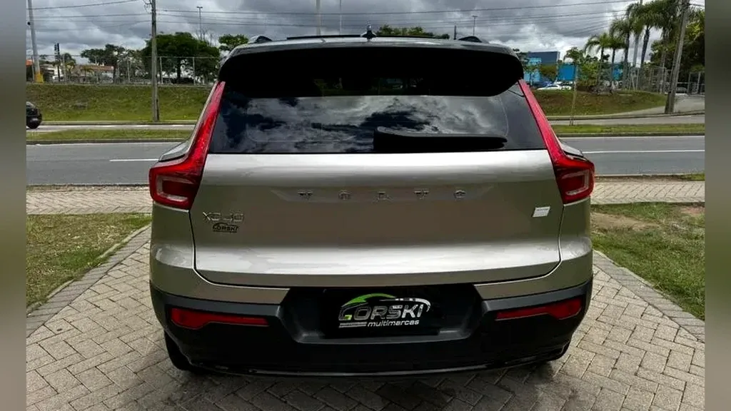 Volvo XC40 Recharge - Imagem 20