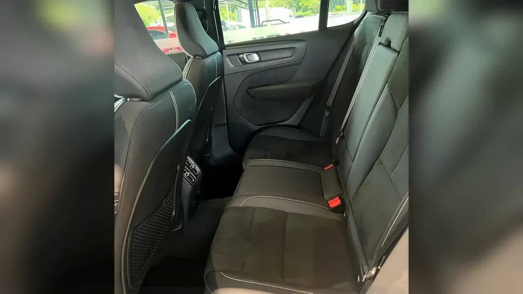 Volvo C40 Recharge - Imagem 3