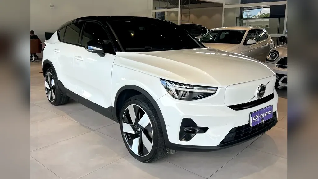 Volvo C40 Recharge - Imagem 13