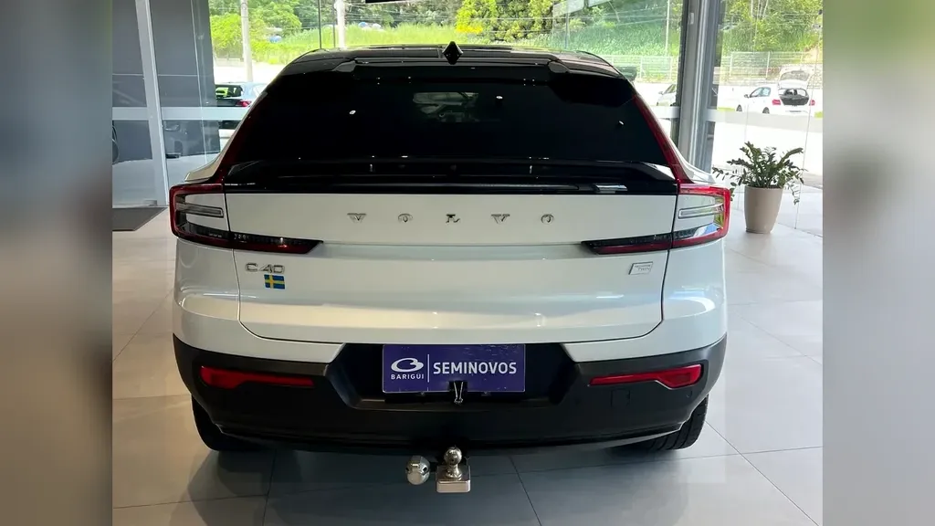 Volvo C40 Recharge - Imagem 14