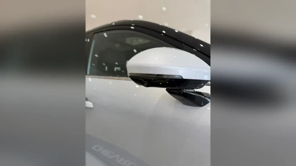 Chevrolet Captiva EV - Imagem 13