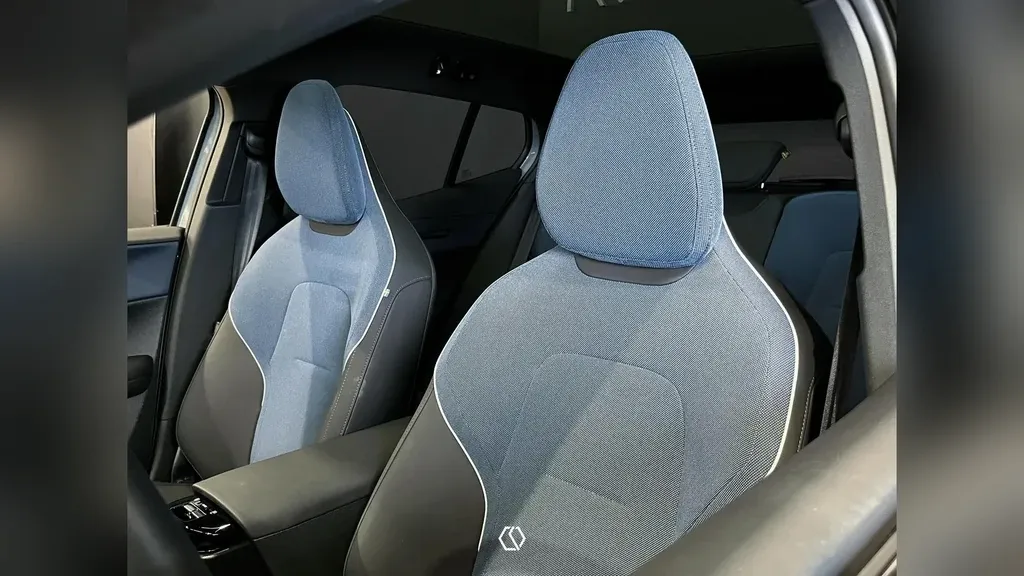 Volvo EX30 - Imagem 7