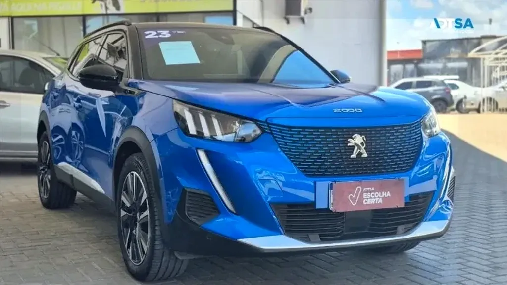 Foto de um peugeot e-2008