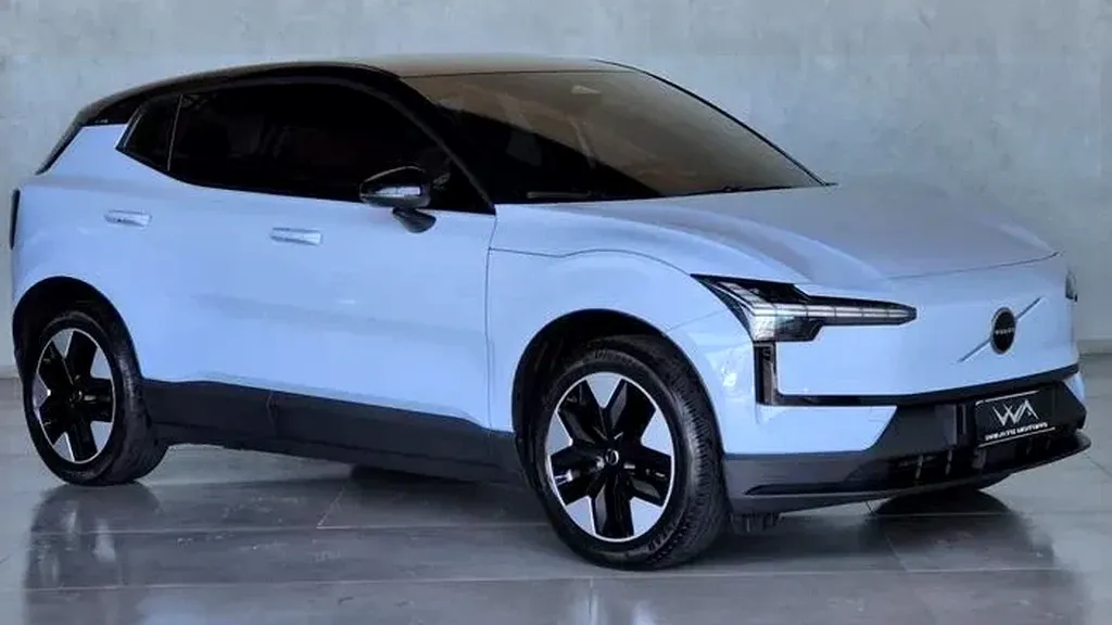 Volvo EX30 - Imagem 3