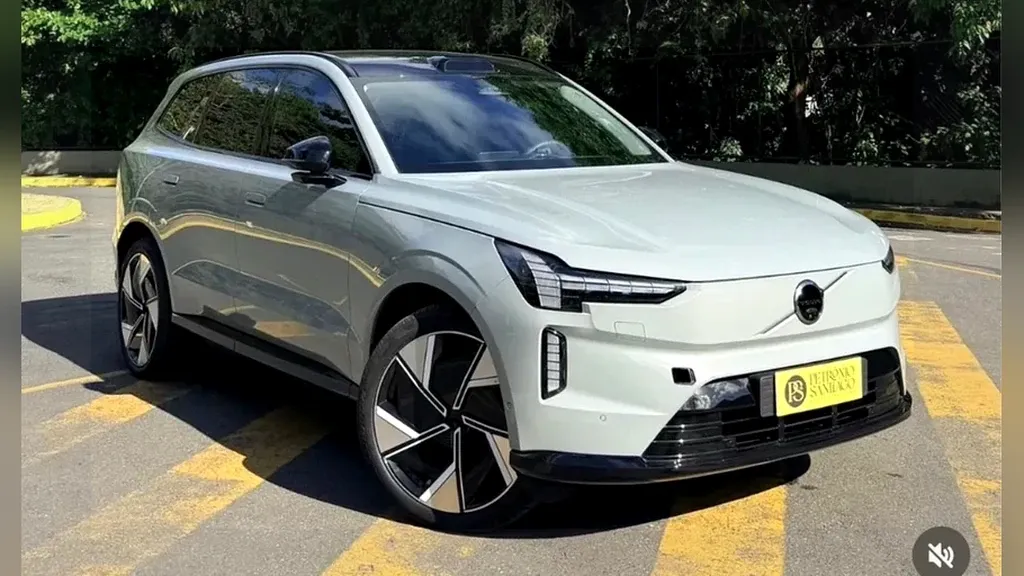 Volvo Ex90 - Imagem 2