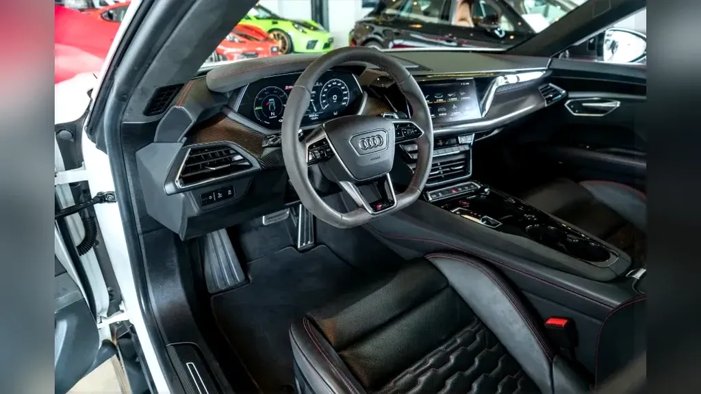 Audi Rs E-tron  GT - Imagem 7