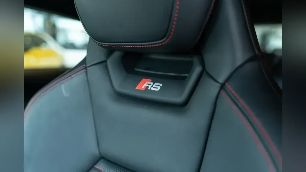 Audi Rs E-tron  GT - Imagem 13