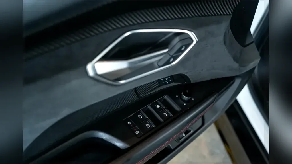 Audi Rs E-tron  GT - Imagem 18