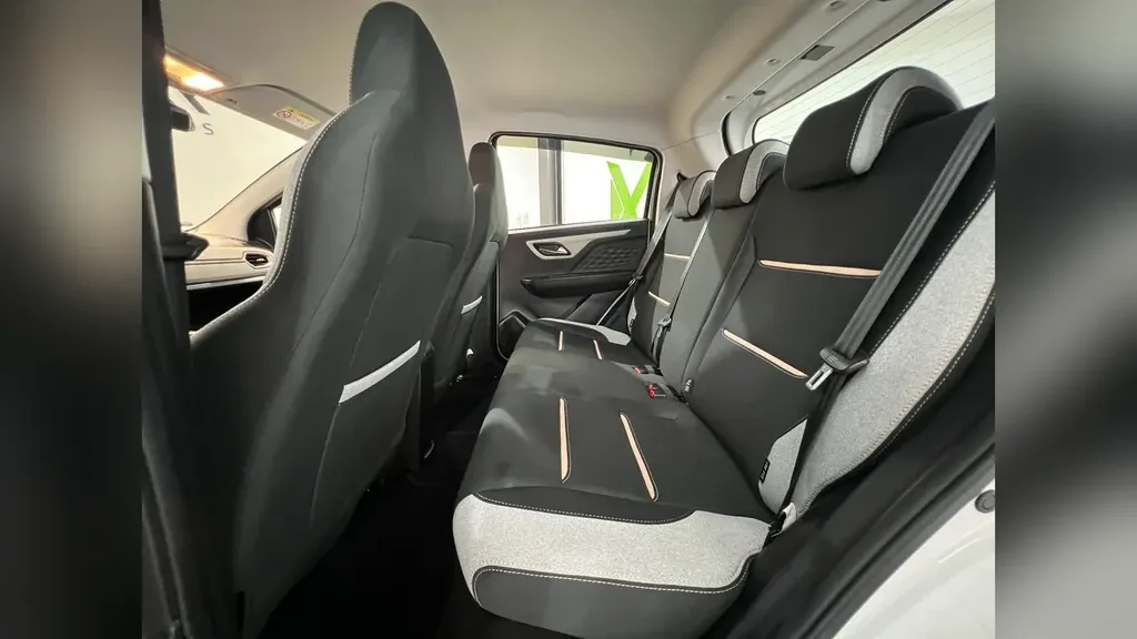 JAC E-JS1 - Imagem 14