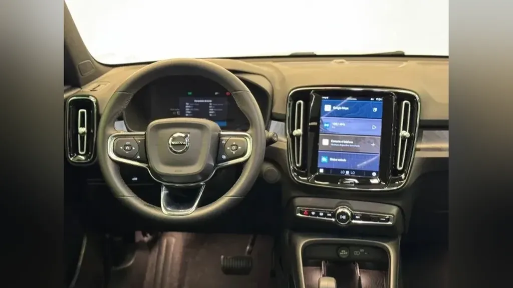 Volvo XC40 Recharge - Imagem 4