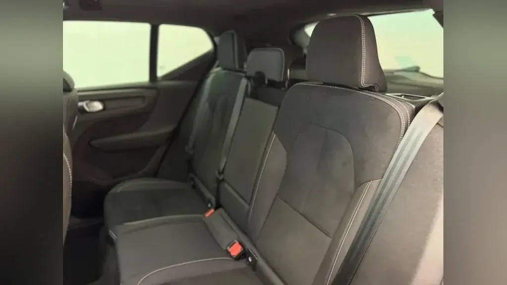 Volvo XC40 Recharge - Imagem 9