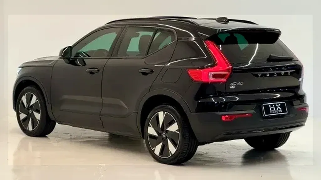 Volvo XC40 Recharge - Imagem 12