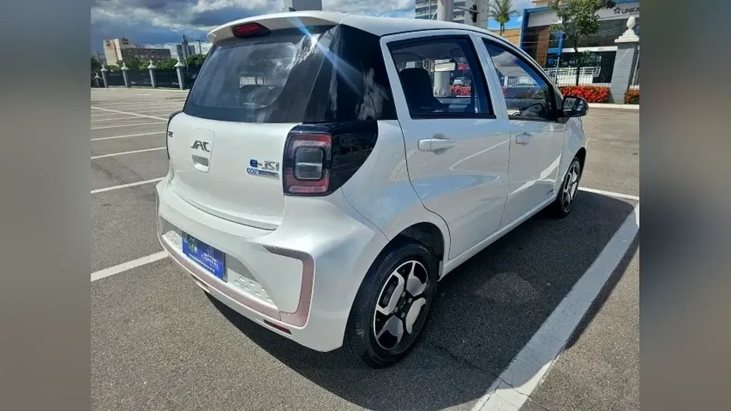 JAC E-JS1 - Imagem 7