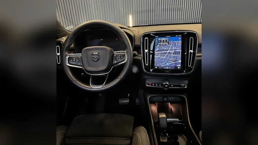 Volvo XC40 Recharge - Imagem 10