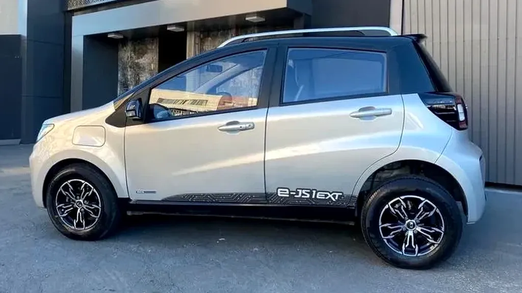 JAC E-JS1 - Imagem 4