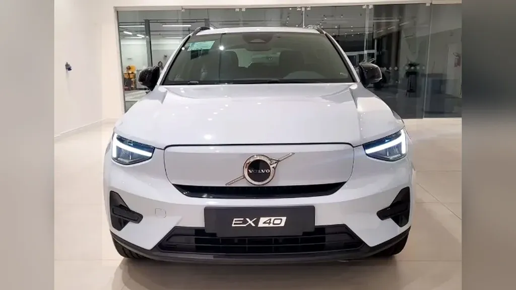 Foto de um volvo ex40