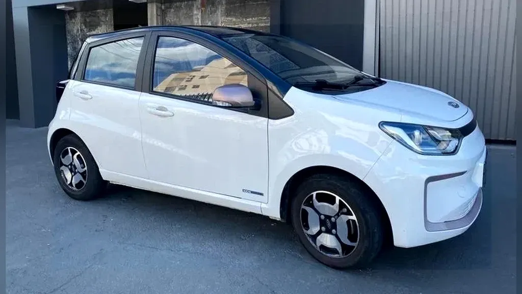 JAC E-JS1 - Imagem 2