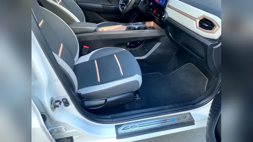 JAC E-JS1 - Imagem 10