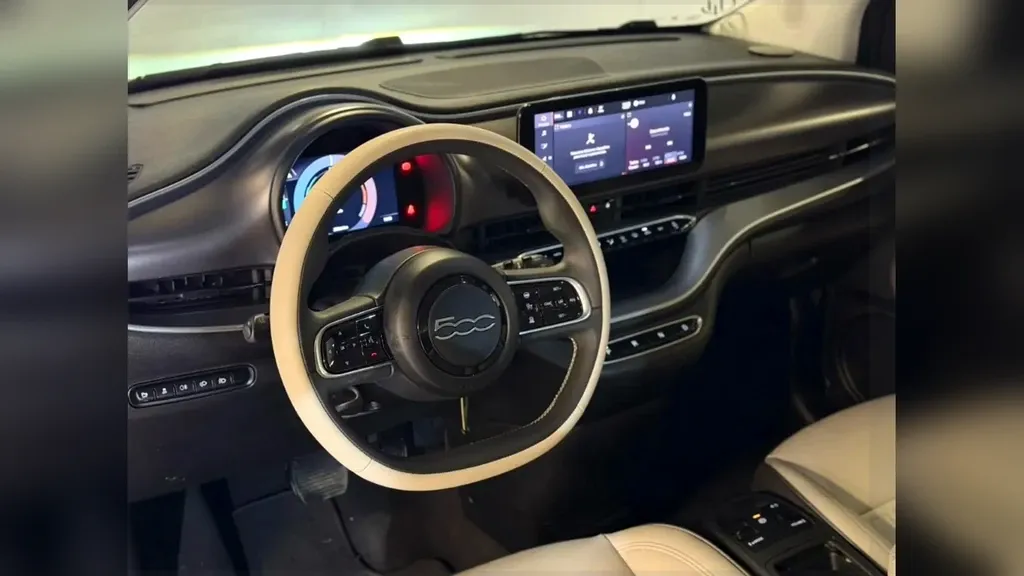 Fiat 500e - Imagem 8