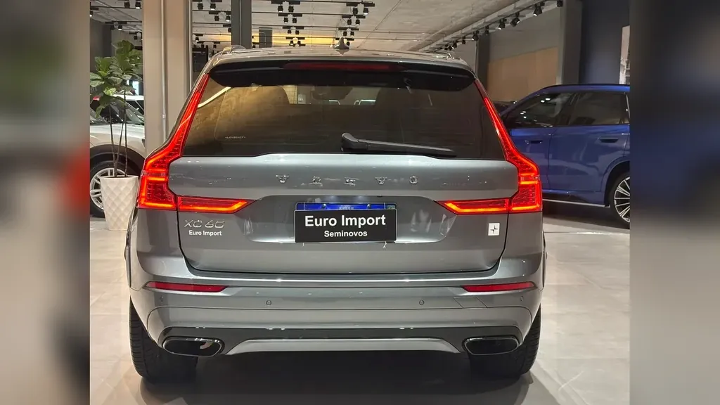 Volvo Xc60 Recharge Plug-in Hybrid - Imagem 7