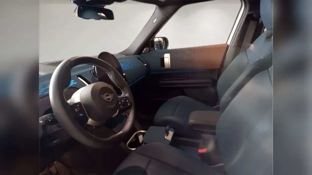 Mini Countryman SE All4 - Imagem 9