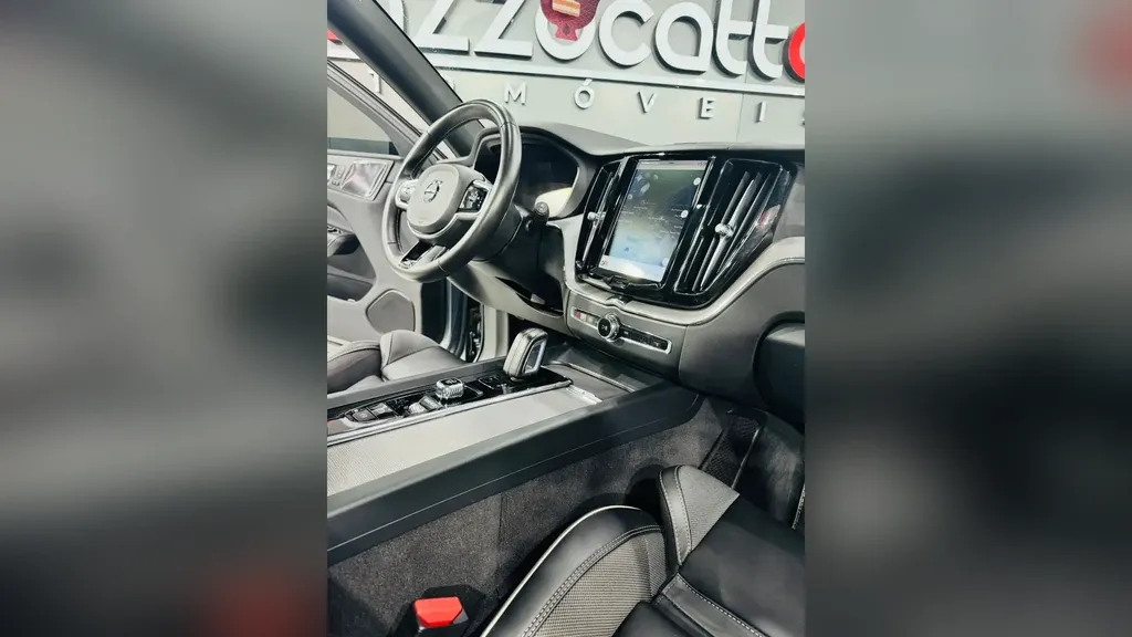 Volvo Xc60 - Imagem 12