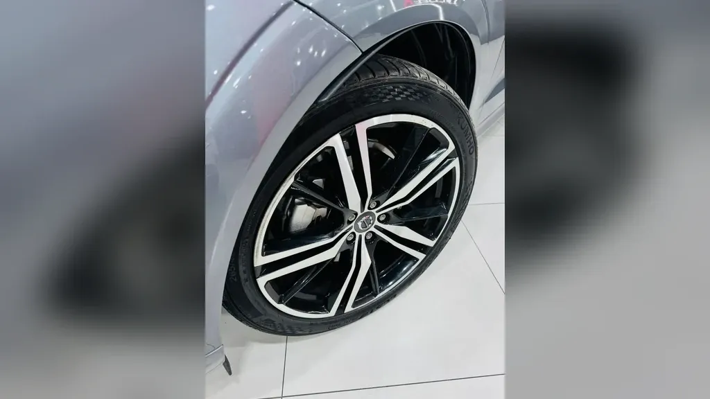 Volvo Xc60 - Imagem 19