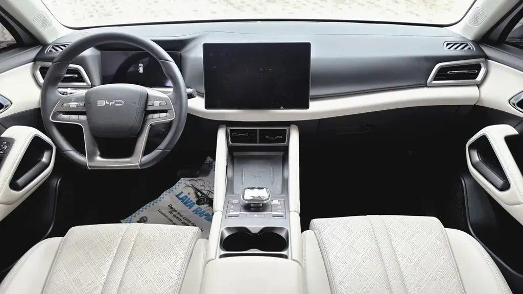 BYD Yuan Pro - Imagem 12