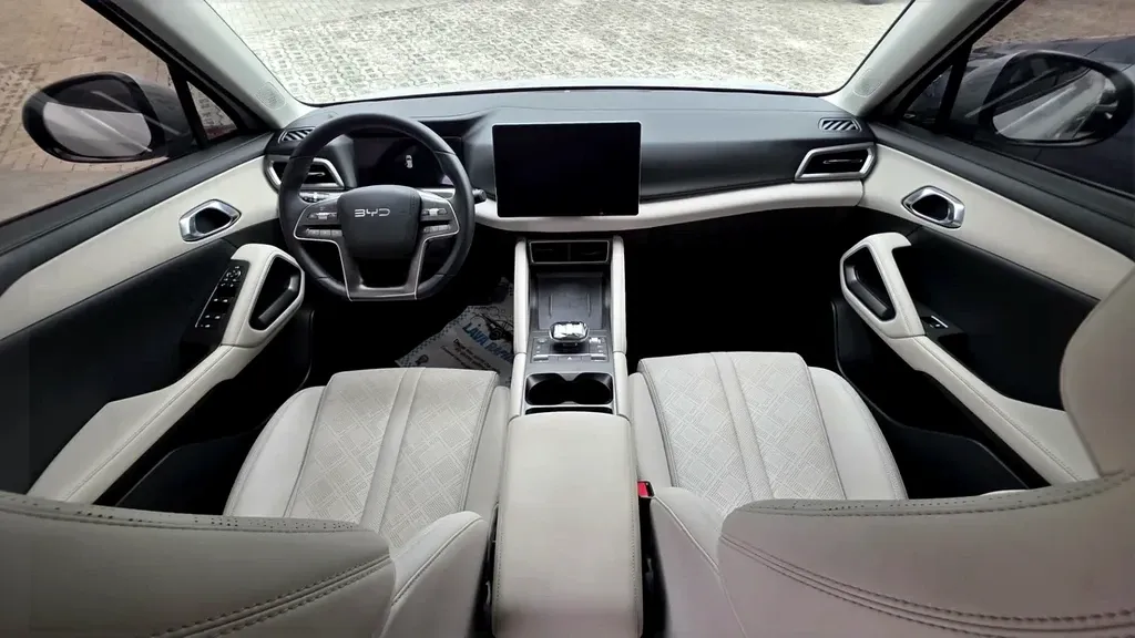 BYD Yuan Pro - Imagem 13