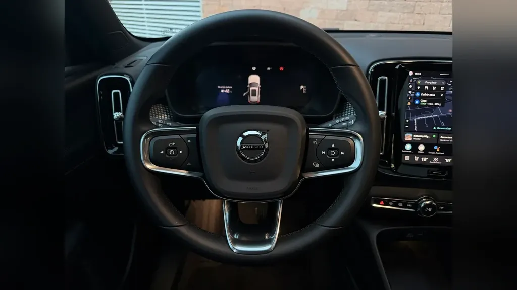 Volvo EX40 - Imagem 14
