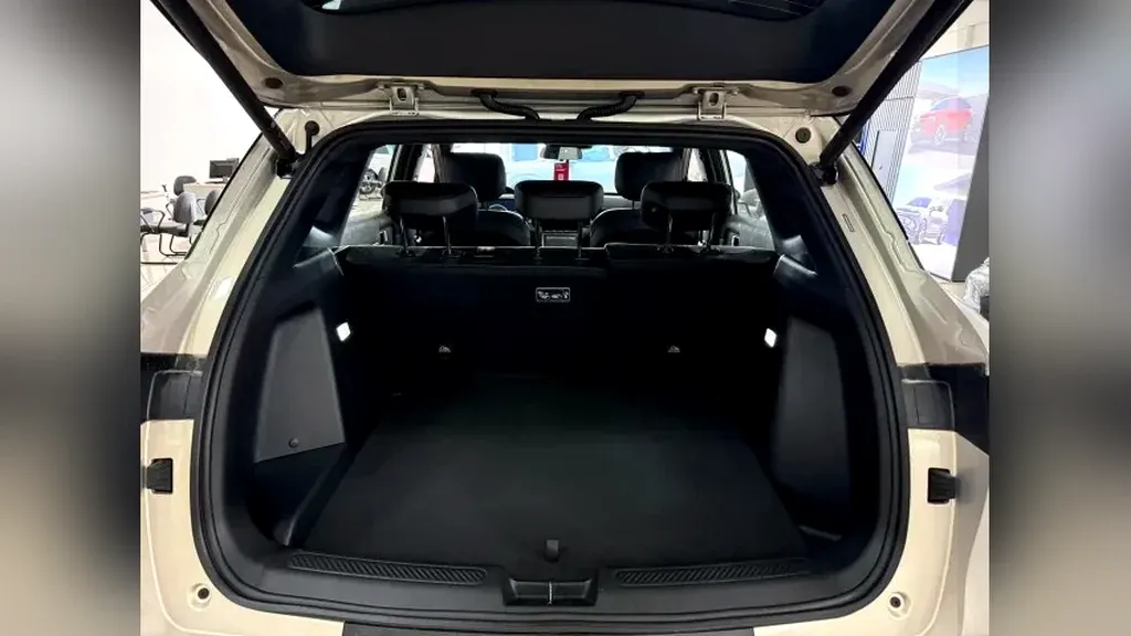 Chevrolet Captiva EV - Imagem 3