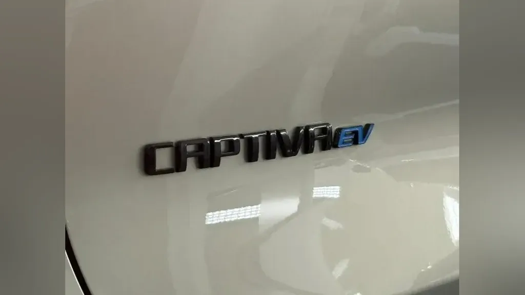 Chevrolet Captiva EV - Imagem 12