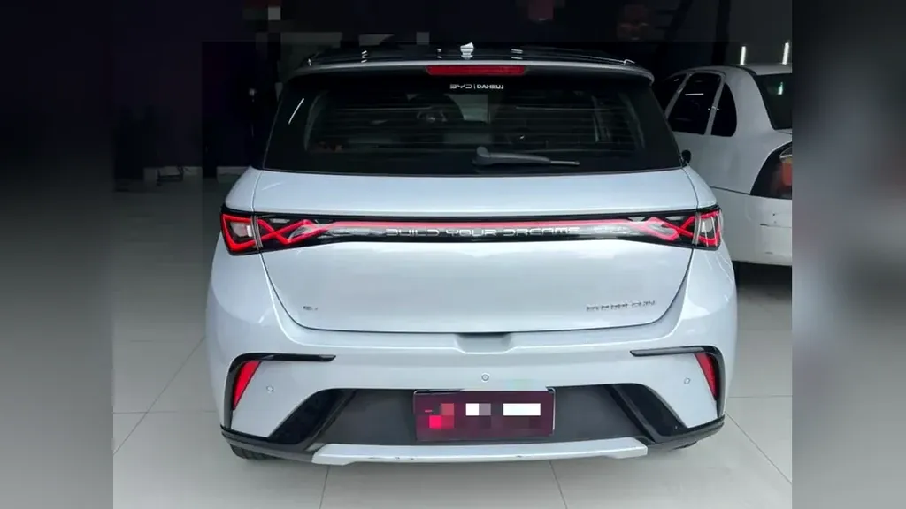 BYD Dolphin Plus - Imagem 4