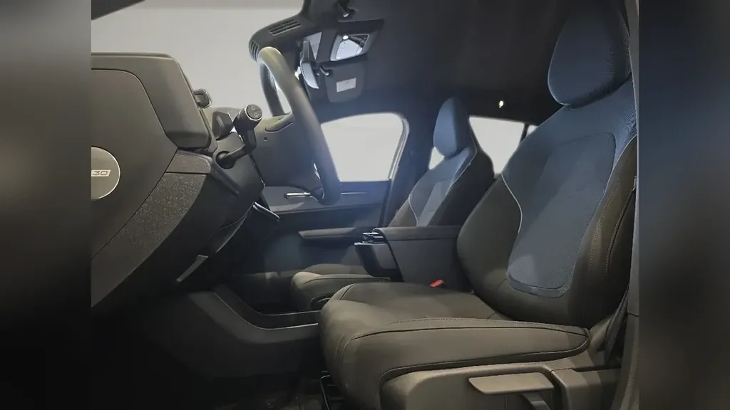 Volvo EX30 - Imagem 7