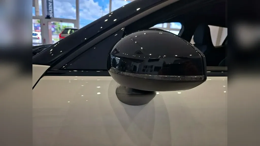 Volvo EX30 - Imagem 13