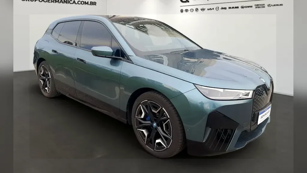 BMW Ix - Imagem 2