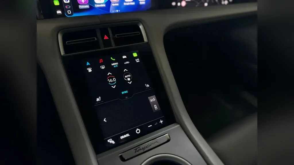 Porsche Taycan - Imagem 9