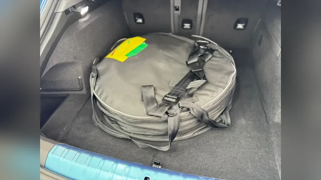 Porsche Taycan - Imagem 11