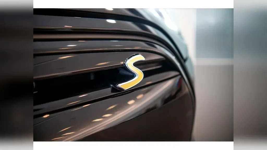 Mini Cooper SE - Imagem 2