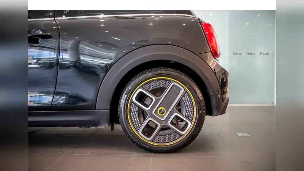 Mini Cooper SE - Imagem 5