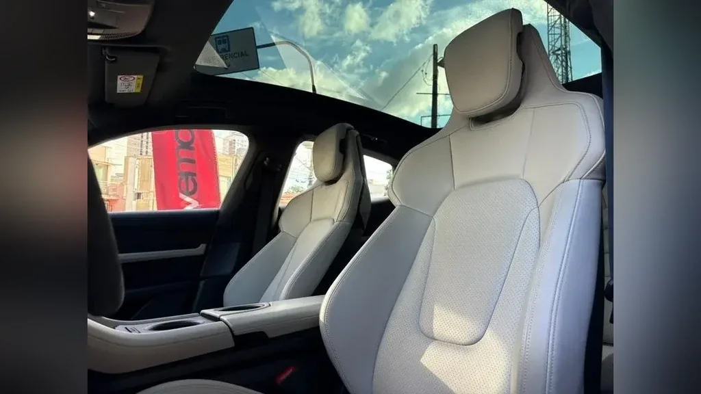 Porsche Taycan - Imagem 19