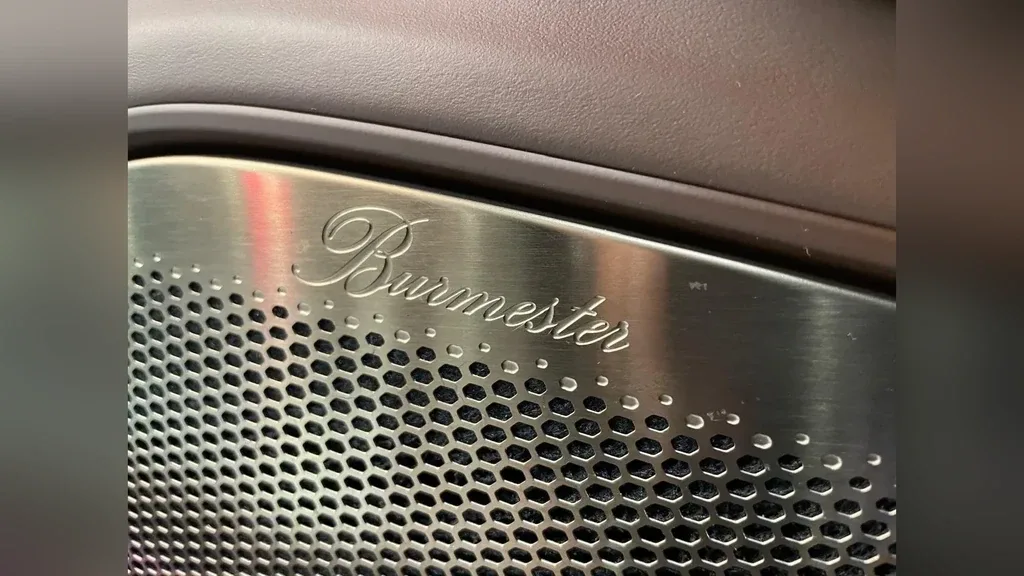 Porsche Taycan - Imagem 12