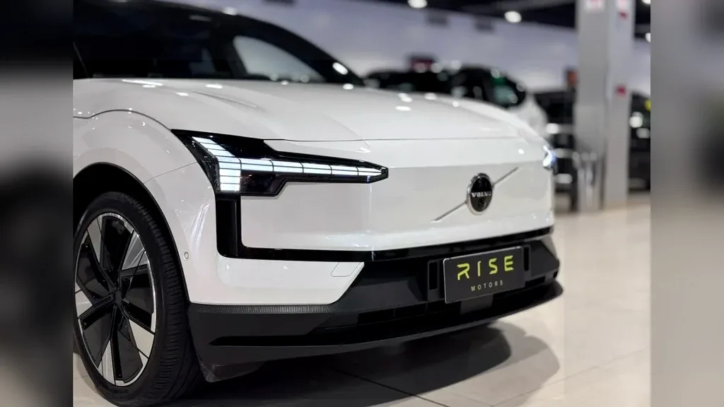 Volvo EX30 - Imagem 4