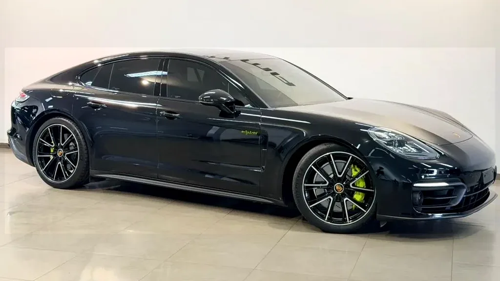 Porsche Panamera 4 E-hybrid - Imagem 2