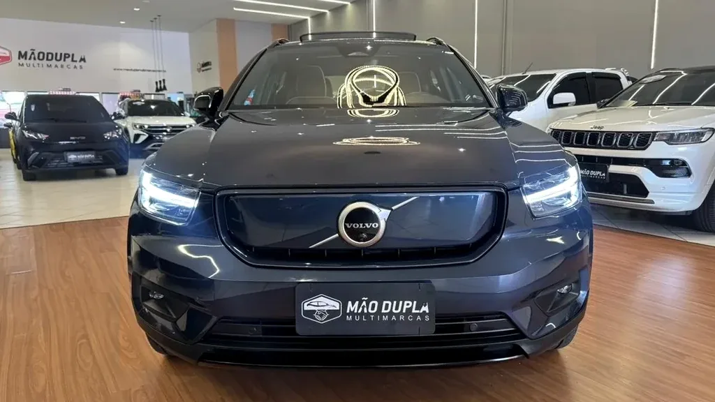 Volvo XC40 - Imagem 2