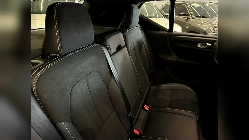 Volvo XC40 - Imagem 11