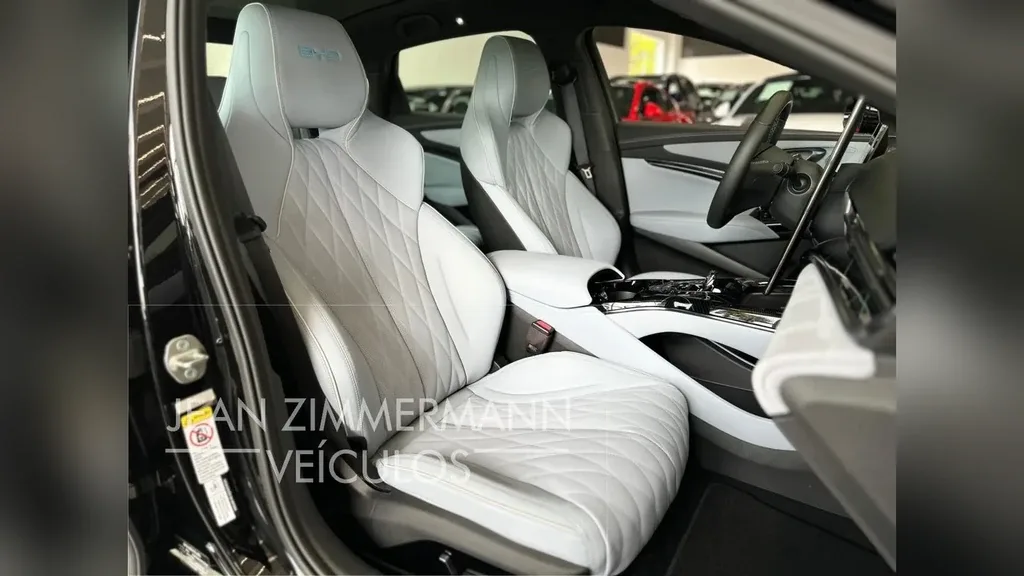 BYD Seal - Imagem 17