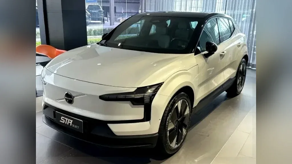 Volvo EX30 - Imagem 2