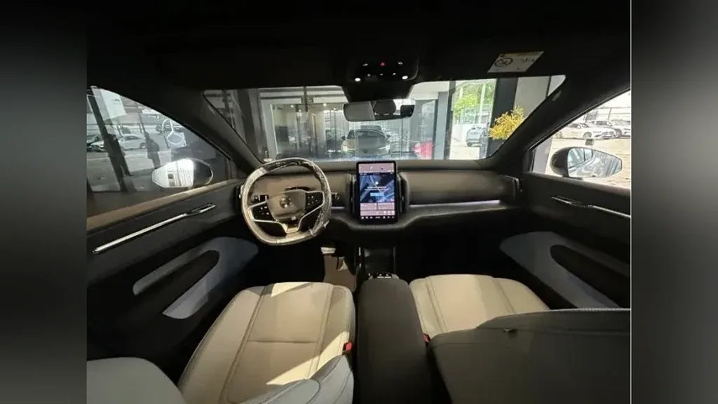 Volvo EX30 - Imagem 9